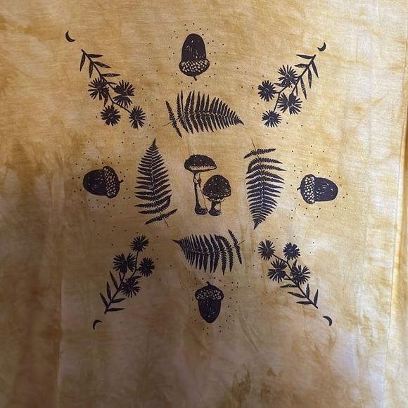 Purusha People Tops - Purusha People, acorn, plants,& moon, yellow, 1X